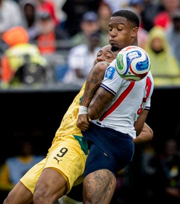 Boston, USA 23rd Jun 2026. Jordan Ayew (GHA) Ezri Konsa (ENG) England - Ghana World Cup England - Ghana 23.06.2026 *** Boston, USA, June 23, 2026 Jordan Ayew GHA Ezri Konsa ENG England Ghana World Cup England Ghana June 23, 2026,detected_source_language