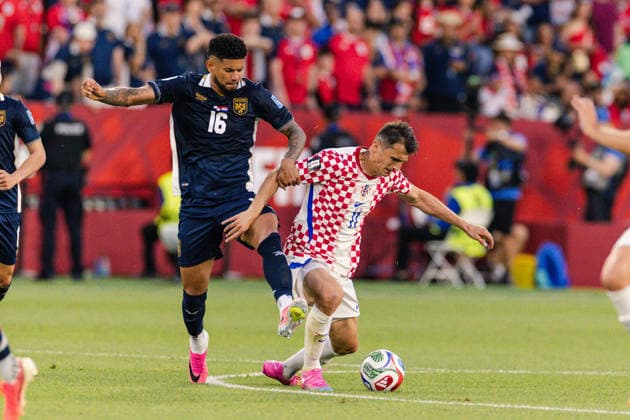 Ante Budimir of Croatia contests with Andrés Andrade of Panama during the FIFA World Cup, WM, Weltmeisterschaft, Fussball game between Panama and Croatia at Toronto Stadium on June 23, 2026 in Toronto, Ontario, Canada  Copyright: xCurtisxWongx xSPPx Sportspressphoto_SPR174828
