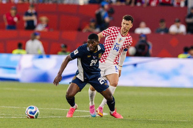 Azarias Londono of Panama contests with Ivan Periöi? of Croatia during the FIFA World Cup, WM, Weltmeisterschaft, Fussball game between Panama and Croatia at Toronto Stadium on June 23, 2026 in Toronto, Ontario, Canada  Copyright: xCurtisxWongx xSPPx Sportspressphoto_SPR174963