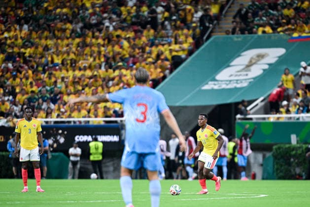 David Ospina of Colombia runs with the ball (R) during a FIFA Men’s World Cup 2026 Group Stage football match between Colombia and Congo DR at Guadalajara Stadium, in Guadalajara on June 23th 2026 (Photo by Nayra Halm SPP)  Copyright: xNayraxHalm SPPx Sportspressphoto_SPR175038