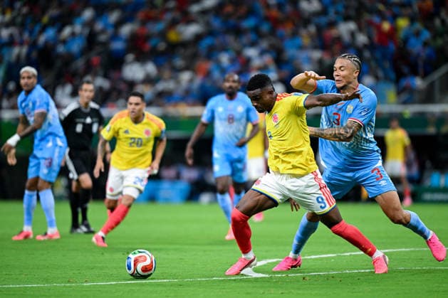 Jhon Cordoba of Colombia (L) runs with the ball under pressure from Steve Kapuadi of Congo DR (R) during a FIFA Men’s World Cup 2026 Group Stage football match between Colombia and Congo DR at Guadalajara Stadium, in Guadalajara on June 23th 2026 (Photo by Nayra Halm SPP)  Copyright: xNayraxHalm SPPx Sportspressphoto_SPR175058