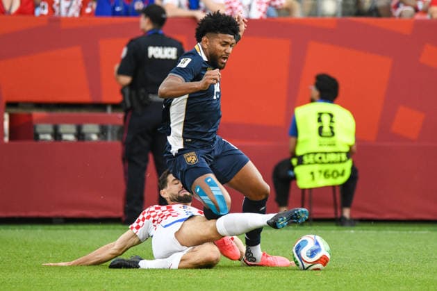 Panama national team, Nationalteam vs Croatia National Team. FIFA World Cup, WM, Weltmeisterschaft, Fussball 2026 Group L match. Mateo KOVACIC (L) and Carlos Miguel Harvey (R) during the match played between the National Teams of Croatia and Panama. FIFA World Cup 2026 Group L match, played on 23.06.26 at the Toronto Stadium in Toronto, Ontario, Canada. Photo Jose Campos PMEimages Toronto Ontario Canada Copyright: xJosexCamposx xPMEimagesx