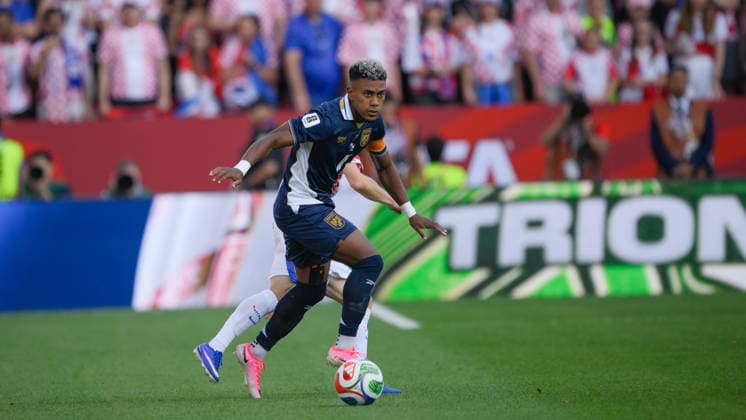 June 23, 2026, Toronto, Ontario, Canada: Edgar Yoel Barcenas ( 11) of Panama moves the ball during the 2026 FIFA World Cup, WM, Weltmeisterschaft, Fussball game between Panama and Croatia at Toronto Stadium. Croatia won the match 1-0. Sports News - June 23, 2026  - ZUMAv136 20260623_zsp_v136_026 Copyright: xJeffxVoganx
