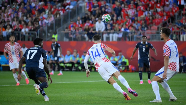 June 23, 2026, Toronto, Ontario, Canada: Borna Sosa 14) of Croatia heads the ball away from danger during the 2026 FIFA World Cup, WM, Weltmeisterschaft, Fussball game between Panama and Croatia at Toronto Stadium. Croatia won the match 1-0. Sports News - June 23, 2026  - ZUMAv136 20260623_zsp_v136_033 Copyright: xJeffxVoganx