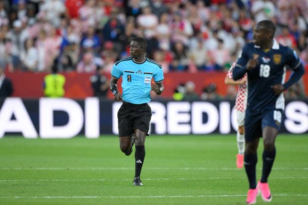 June 23, 2026, Toronto, Ontario, Canada: Referee Pierre Ghislain Atcho of Gabon runs down the pitch during the 2026 FIFA World Cup, WM, Weltmeisterschaft, Fussball game between Panama and Croatia at Toronto Stadium. Croatia won the match 1-0. Sports News - June 23, 2026  - ZUMAv136 20260623_zsp_v136_036 Copyright: xJeffxVoganx