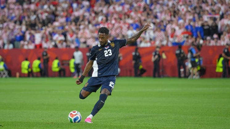 June 23, 2026, Toronto, Ontario, Canada: Amir Murillo ( 23) of Panama kicks the ball on net during the 2026 FIFA World Cup, WM, Weltmeisterschaft, Fussball game between Panama and Croatia at Toronto Stadium. Croatia won the match 1-0. Sports News - June 23, 2026  - ZUMAv136 20260623_zsp_v136_051 Copyright: xJeffxVoganx