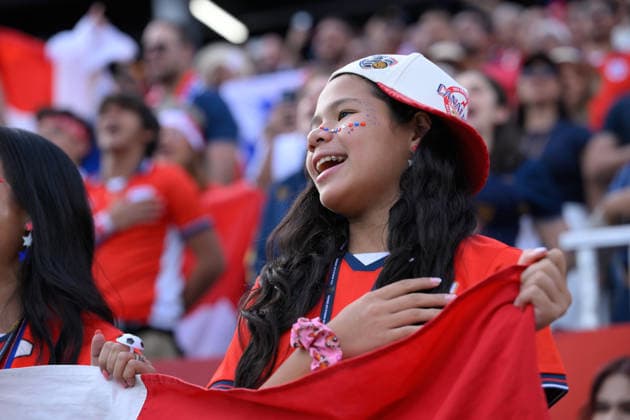 June 23, 2026, Toronto, Ontario, Canada: A Team Panama fan sings her national anthem before the 2026 FIFA World Cup, WM, Weltmeisterschaft, Fussball game between Panama and Croatia at Toronto Stadium. Croatia won the match 1-0. Sports News - June 23, 2026  - ZUMAv136 20260623_zsp_v136_056 Copyright: xJeffxVoganx