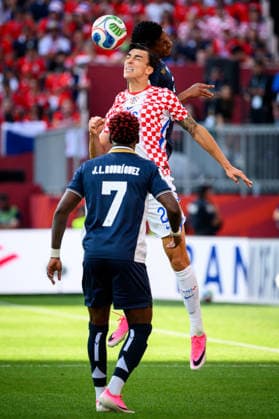 June 23, 2026, Toronto, Ontario, Canada: Toronto, Ontario, Canada Ã¢â‚¬ June 23, 2026: PETAR MUSA (26) of Croatia battles for a header with CESAR BLACKMAN (2) of Panama during the FIFA World Cup, WM, Weltmeisterschaft, Fussball 2026 Group L match between Panama and Croatia at Toronto Stadium. FIFA 2026: Croatia V Panama  - ZUMAr228 20260623_znp_r228_027 Copyright: xVasiliyxRyabykhx