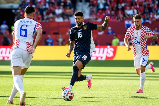 June 23, 2026, Toronto, Ontario, Canada: Toronto, Ontario, Canada Ã¢â‚¬ June 23, 2026: ANDRES ANDRADE (16) of Panama controls the ball during the FIFA World Cup, WM, Weltmeisterschaft, Fussball 2026 Group L match between Panama and Croatia at Toronto Stadium. Toronto Canada - ZUMAr228 20260623_znp_r228_019 Copyright: xVasiliyxRyabykhx