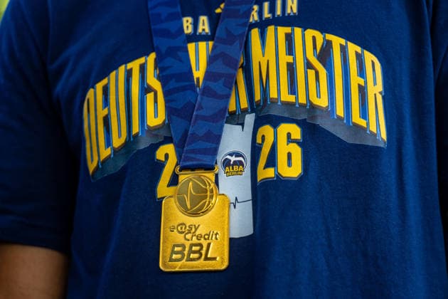 Basketball Berlin 23.06.2026 Saison 2025 2026 EasyCredit BBL 1. Bundesliga Alba Berlin ist Deutscher Meister 2026 Fanfest *** Basketball Berlin, June 23, 2026; 2025–2026 Season; EasyCredit BBL 1 Bundesliga; Alba Berlin Wins the 2026 German Championship; Fan Festival,detected_source_language