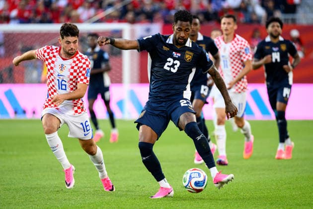 June 23, 2026, Toronto, Ontario, Canada: Toronto, Ontario, Canada Ã¢â‚¬ June 23, 2026: AMIR MURILLO (23) of Panama controls the ball as MARTIN BATURINA (16) of Croatia gives chase during the FIFA World Cup, WM, Weltmeisterschaft, Fussball 2026 Group L match between Panama and Croatia at Toronto Stadium. Toronto Canada - ZUMAr228 20260623_znp_r228_038 Copyright: xVasiliyxRyabykhx