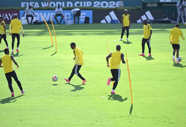 (260624) -- MONTERREY, June 24, 2026 -- Players of South Africa attend a training session at the 2026 FIFA World Cup, WM, Weltmeisterschaft, Fussball in Monterrey, Mexico, on June 23, 2026. (Photo by Xinhua) (SP)MEXICO-MONTERREY-FOOTBALL-FIFA WORLD CUP-TRAINING-SOUTH AFRICA LucioxTavora 