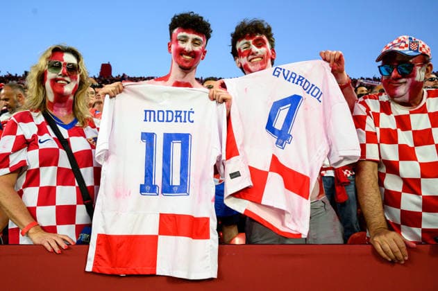 June 23, 2026, Toronto, Ontario, Canada: Toronto, Ontario, Canada Ã¢â‚¬ June 23, 2026: Croatia supporters hold jerseys of LUKA MODRIC (10) and JOSKO GVARDIOL (4) after Croatia s 1Ã¢â‚¬0 victory over Panama in the FIFA World Cup, WM, Weltmeisterschaft, Fussball 2026 Group L match at Toronto Stadium. Toronto Canada - ZUMAr228 20260623_znp_r228_043 Copyright: xVasiliyxRyabykhx