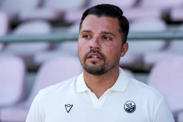 Anthony Loviso (Sportdirektor, SVS), Einzelbild, Einzelfoto, Aktion, Action, 24.06.2026, Sandhausen (Deutschland), Fussball, Regionalliga Südwest, Trainingsauftakt beim SV Sandhausen *** Anthony Loviso, Sports Director, SVS, single frame, single photo, action, June 24, 2026, Sandhausen, Germany, soccer, Regionalliga Südwest, start of training at SV Sandhausen,detected_source_language xozx