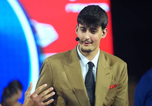 The 2026 NBA, Basketball Herren, USA Draft completed its first round NEW YORK, UNITED STATES - JUNE 23: Aday Mara talks to the press before being selected by Oklahoma City Thunder with No. 12 overall pick, in the 2026 NBA Draft at Barclays Center Brooklyn, New York City, U.S., on June 23, 2026. Selcuk Acar Anadolu New York United States. Editorial use only. Please get in touch for any other usage.  Copyright: x2026xAnadoluxSelcukxAcarx
