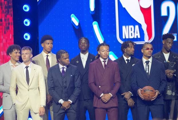 The 2026 NBA, Basketball Herren, USA Draft completed its first round NEW YORK, UNITED STATES - JUNE 23: The 2026 NBA Draft completed its first round and BYU forward AJ Dybantsa, Kansas guard Darryn Peterson, Duke forward Cameron Boozer, and North Carolina Tar Heels forward Caleb Wilson were viewed as the top four players in the 2026 NBA Draft at Barclays Center in Brooklyn, New York City, U.S., on June 23, 2026. Selcuk Acar Anadolu New York United States. Editorial use only. Please get in touch for any other usage.  Copyright: x2026xAnadoluxSelcukxAcarx