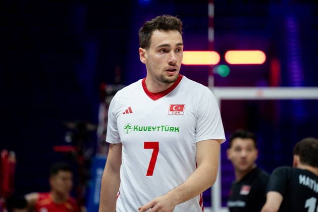GLIWICE 24.06.2026 SIATKOWKA LIGA NARODOW MEZCZYZN MECZ CHINY TURCJA --- VNL FIVB MENS VOLLEYBALL NATIONS LEAGUE MATCH CHINA VS TURKIYE NZ BEDIRHAN BULBUL FOT. MARCIN GOLBA NEWSPIX.PL NEWSPIX.PL --- newspix.pl POLAND OUT! 