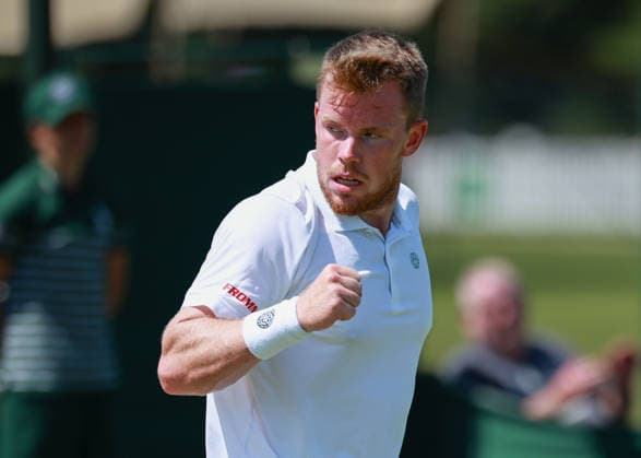 Remy Bertola (SUI) macht die Faust und jubelt, Jubel, Emotion,, Herren Einzel, Men s Singles, Qualifikation, Wimbledon Tennis - Wimbledon 2026 - Grand Slam ITF ATP, Tennis Herren WTA, Tennis Damen - AELTC - London - - Great Britain - 24 June 2026. *** Remy Bertola (SUI) pumps his fist and celebrates; cheers, excitement; Mens Singles, Qualifying, Wimbledon Tennis, Wimbledon 2026, Grand Slam, ITF, ATP, WTA, AELTC, London, Great Britain, June 24, 2026,detected_source_language Copyright: xJuergenxHasenkopfx
