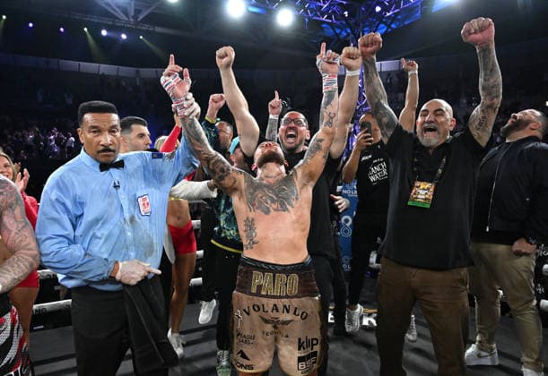 BOXING PARO CROCKER, Liam Paro (centre) of Australia celebrates winning the IBF Welterweight World Title against Lewis Crocker of Northern Ireland during the IBF Welterweight World Title fight at Pat Rafter Arena in Brisbane, Wednesday, June 24, 2026. ( NO ARCHIVING, EDITORIAL USE ONLY BRISBANE QUEENSLAND AUSTRALIA  Copyright: xDARRENxENGLANDx 20260624166922931759