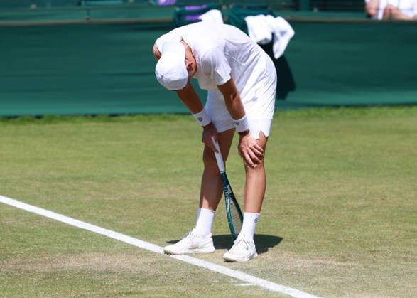 Tom Gentzsch (GER) reagiert enttaeuscht, Enttaeuschung, Emotion, Herren Einzel, Men s Singles, Qualifikation, Wimbledon Tennis - Wimbledon 2026 - Grand Slam ITF ATP, Tennis Herren WTA, Tennis Damen - AELTC - London - - Great Britain - 24 June 2026. *** Tom Gentzsch (GER) reacts with disappointment; disappointment; emotion; Mens Singles; Qualifying; Wimbledon Tennis; Wimbledon 2026; Grand Slam; ITF; ATP; WTA; AELTC; London; Great Britain; June 24, 2026,detected_source_language Copyright: xJuergenxHasenkopfx