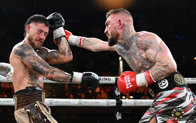 BOXING PARO CROCKER, Liam Paro (left) of Australia in action against Lewis Crocker (right) of Northern Ireland during the IBF Welterweight World Title fight at Pat Rafter Arena in Brisbane, Wednesday, June 24, 2026. ( NO ARCHIVING, EDITORIAL USE ONLY BRISBANE QUEENSLAND AUSTRALIA  Copyright: xDARRENxENGLANDx 20260624165854343943