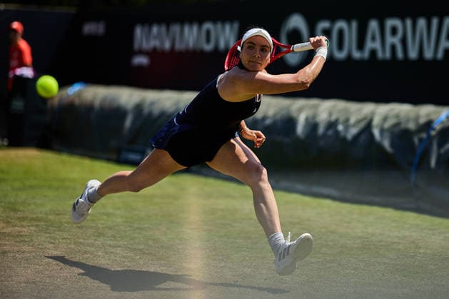 June 24, 2026, Bad Homburg, Hessen, Germany: Elena-Gabriela Ruse of Romania returns with backhand to Anna Kalinskaya during the BAD HOMBURG OPEN powered by SOLARWATTT- WTA500 - Womens Tennis, 24.6.2026 in Bad Homburg (Tennis-Club Bad Homburg), Germany - Photo: Tennis 2026: Bad Hombug Open - WTA500: RUSE 7:5 6:2 KALINSKAYA  - ZUMAs343 20260624_zsp_s343_052 Copyright: xMathiasxSchulzx