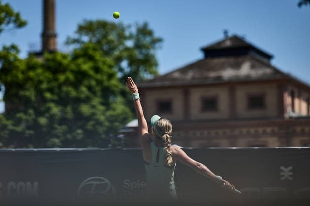 June 24, 2026, Bad Homburg, Hessen, Germany: Anna Kalinskaya serves to Elena-Gabriela Ruse of Romania during the BAD HOMBURG OPEN powered by SOLARWATTT- WTA500 - Womens Tennis, 24.6.2026 in Bad Homburg (Tennis-Club Bad Homburg), Germany - Photo: Tennis 2026: Bad Hombug Open - WTA500: RUSE 7:5 6:2 KALINSKAYA  - ZUMAs343 20260624_zsp_s343_064 Copyright: xMathiasxSchulzx