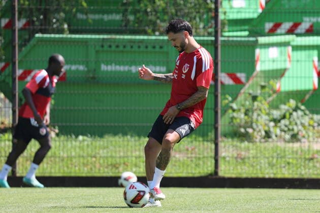 32 Leonardo Bittencourt (Energie Cottbus) Fussball 2. Liga 2026 2027 FC Energie Cottbus - Trainingsauftakt *** 32 Leonardo Bittencourt Energie Cottbus Soccer 2nd Division 2026–2027 FC Energie Cottbus Start of Training