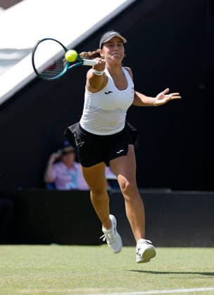 RECORD DATE NOT STATED 24th June 2026; Devonshire Park Lawn Tennis Club, Eastbourne, East Sussex, England; Lexus Eastbourne Open Tennis, Day Four; Jessica Bouzas Maneiro (ESP) plays a forehand shot against Madison Keys (USA) HongboxChen
