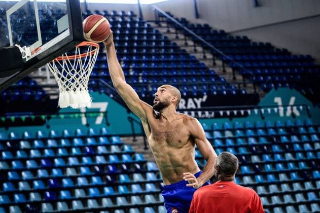 Entrainement de l équipe de France au palais des sports de Pau pour la qualification de la Coupe du Monde FIBA 2027 PHOTOPQR SUD OUEST Quentin TOP ; Pau ; 24 06 2026 ; Entrainement de l équipe de France au palais des sports de Pau pour la qualification de la Coupe du Monde FIBA 2027 Rudy Gobert Pau, France, june 24th 2026 Basket. French national team, Nationalteam training session at the Palais des Sports in Pau for the FIBA ??World Cup 2027 qualifiers Pau BEARN France  Copyright: xPHOTOPQR SUDxOUEST MAXPPPxQuentinxTOPx 20260624SDO8536 20260624SDO8536