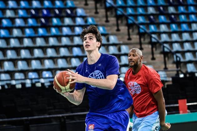 Entrainement de l équipe de France au palais des sports de Pau pour la qualification de la Coupe du Monde FIBA 2027 PHOTOPQR SUD OUEST Quentin TOP ; Pau ; 24 06 2026 ; Entrainement de l équipe de France au palais des sports de Pau pour la qualification de la Coupe du Monde FIBA 2027 Maxime Raynaud Pau, France, june 24th 2026 Basket. French national team, Nationalteam training session at the Palais des Sports in Pau for the FIBA ??World Cup 2027 qualifiers Pau BEARN France  Copyright: xPHOTOPQR SUDxOUEST MAXPPPxQuentinxTOPx 20260624SDO8541 20260624SDO8541