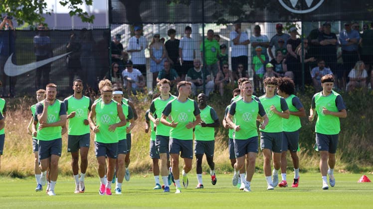 24.06.2026, xrekx, Fussball 2.Bundesliga, VfL Wolfsburg - Trainingsstart Saison 2026 27 v.l. Fabian Reese (VfL Wolfsburg) (DFL DFB REGULATIONS PROHIBIT ANY USE OF PHOTOGRAPHS as IMAGE SEQUENCES and or QUASI-VIDEO) Wolfsburg *** June 24, 2026, xrekx, Soccer 2. Bundesliga, VfL Wolfsburg Starts Training for the 2026–27 Season; Fabian Reese, VfL Wolfsburg; DFL, DFB; REGULATIONS PROHIBIT ANY USE OF PHOTOGRAPHS AS IMAGE SEQUENCES AND OR QUASI-VIDEO; Wolfsburg