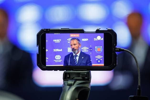 Rangers new manager Derek McInnes speaking to reporters during his press conference, PK, Pressekonferenz Derek McInnes Press Conference, William Hill Scottish Premiership, Football, Ibrox Stadium, Glasgow, Scotland - 24 Jun 2026Glasgow Ibrox Stadium United Kingdom EDITORIAL USE ONLY No use with unauthorised audio, video, data, fixture lists, club league logos or live services. Online in-match use limited to 120 images, no video emulation. No use in betting, games or single club league player publications.  Copyright: xRobertxPerry Shutterstockx 16957748o