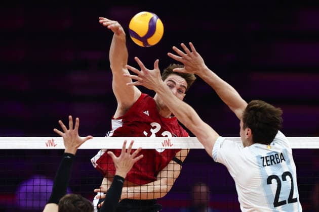 Volleyball Nations League 2026 Match Argentina - Germany Simon Valentin Torwie during the Volleyball Nations League match Argentina - Germany at PreZero Arena Gliwice in Gliwice, Poland on June 24, 2026. Gliwice Poland  Copyright: xJakubxPorzyckix originalFilename:porzycki-volleyba260624_npuit.jpg