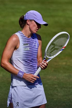 June 24, 2026, Bad Homburg, Hessen, Germany: Iga Swiatek of Poland on Court during her Match against Emma Navarro of United States during the BAD HOMBURG OPEN powered by SOLARWATTT- WTA500 - Womens Tennis, 24.6.2026 in Bad Homburg (Tennis-Club Bad Homburg), Germany - Photo: Tennis 2026: Bad Hombug Open - WTA500: NAVARO Vs SWIATEK  - ZUMAs343 20260624_zsp_s343_071 Copyright: xMathiasxSchulzx
