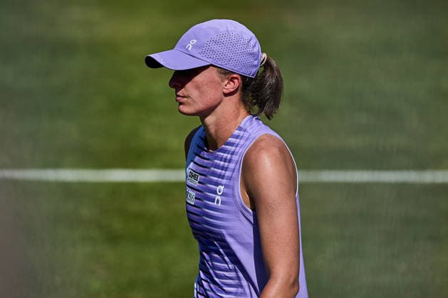 June 24, 2026, Bad Homburg, Hessen, Germany: Iga Swiatek of Poland is walking over the Court during her Match against Emma Navarro of United States during the BAD HOMBURG OPEN powered by SOLARWATTT- WTA500 - Womens Tennis, 24.6.2026 in Bad Homburg (Tennis-Club Bad Homburg), Germany - Photo: Tennis 2026: Bad Hombug Open - WTA500: NAVARO Vs SWIATEK  - ZUMAs343 20260624_zsp_s343_084 Copyright: xMathiasxSchulzx