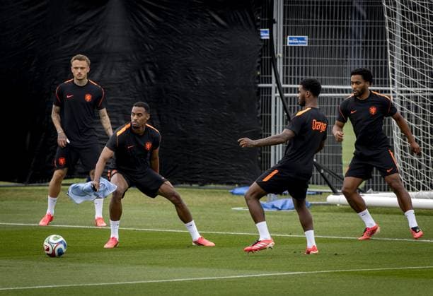 KANSAS CITY - Noa Lang of the Netherlands, Ryan Gravenberch of the Netherlands, Jorrel Hato of the Netherlands, and Quinten Timber of the Netherlands during a training session of the Dutch national team, Nationalteam at the KC Current Training Facility on June 24, 2026, in Kansas City. The Dutch national team is preparing for the match against Tunisia at the FIFA World Cup, WM, Weltmeisterschaft, Fussball KOEN VAN WEEL ANP xVIxANPxSportx xxANPxIVx 561854079 originalFilename: 561854079.jpg