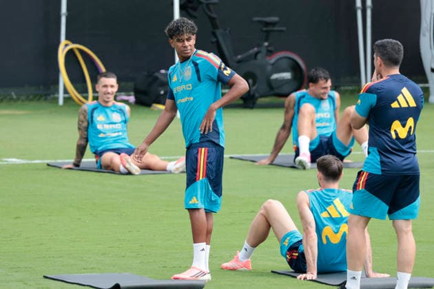 Spain s players in action during a team s training session in Chattanooga, Tenesse, United States, 24 June 2026. Spain will face Uruguay in their 2026 FIFA World Cup, WM, Weltmeisterschaft, Fussball Group H soccer match on 27 June. 2026 FIFA World Cup - Group H - Spain s training !ACHTUNG: NUR REDAKTIONELLE NUTZUNG!  Copyright: xLavandeiraxjrx GRAF5205 20260624-55020696021_1