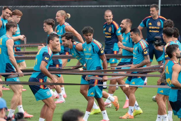 Spain s players in action during a team s training session in Chattanooga, Tenesse, United States, 24 June 2026. Spain will face Uruguay in their 2026 FIFA World Cup, WM, Weltmeisterschaft, Fussball Group H soccer match on 27 June. 2026 FIFA World Cup - Group H - Spain s training !ACHTUNG: NUR REDAKTIONELLE NUTZUNG!  Copyright: xLavandeiraxjrx GRAF5187 20260624-55020696038_1