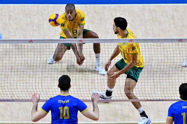 LJUBLJANA, SLOVENIA - JUNE 24: Ricardo Lucarelli Souza of Brazil (C) in action during the FIVB Men s Volleyball Nations League match between Ukraine and Brazil at Arena Stozice, Ljubljana on June 24, 2026 in Ljubljana, Slovenia. (Photo by Igor Kupljenik Sports Press Photo).  Copyright: xIgorxKupljenikx xSPPx Sportspressphoto_SPR175130