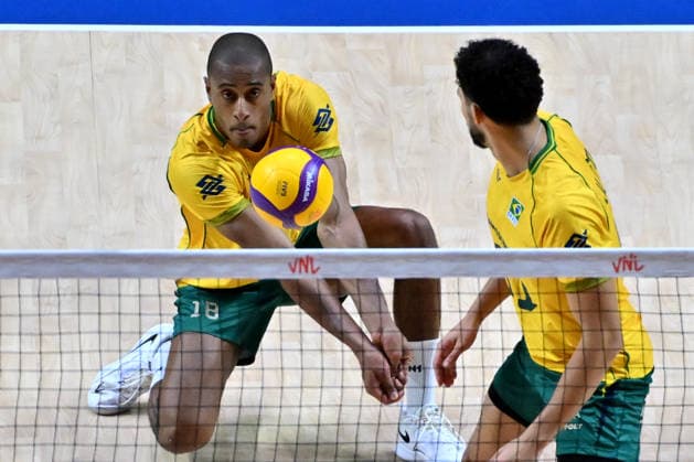 LJUBLJANA, SLOVENIA - JUNE 24: Ricardo Lucarelli Souza of Brazil (C) in action during the FIVB Men s Volleyball Nations League match between Ukraine and Brazil at Arena Stozice, Ljubljana on June 24, 2026 in Ljubljana, Slovenia. (Photo by Igor Kupljenik Sports Press Photo).  Copyright: xIgorxKupljenikx xSPPx Sportspressphoto_SPR175131