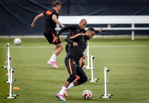 KANSAS CITY - Donyell Malen of the Netherlands and Cody Gakpo of the Netherlands during a training session of the Dutch national team, Nationalteam at the KC Current Training Facility, on June 24, 2026, in Kansas City. The Dutch national team is preparing for the match against Tunisia during the FIFA World Cup, WM, Weltmeisterschaft, Fussball KOEN VAN WEEL ANP xVIxANPxSportx xxANPxIVx 561854819 originalFilename: 561854819.jpg