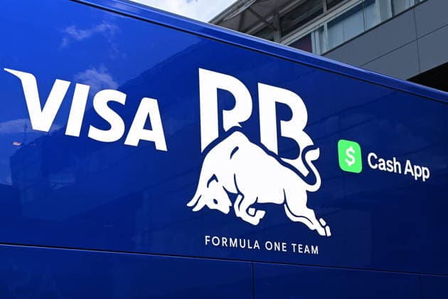 24.06.2026, xsvx, Motorsport FIA Formel 1, Grand Prix von Österreich v.l. Symbolfoto, Symbolbild Visa Cash App Racing Bulls Logo Wappen Schriftzug (FIA REGULATIONS PROHIBIT ANY USE OF PHOTOGRAPHS as IMAGE SEQUENCES and or QUASI-VIDEO) Zeltweg-Spielberg *** June 24, 2026, xsvx, Motorsport FIA Formula 1, Austrian Grand Prix v l Stock photo, stock image Visa Cash App Racing Bulls logo, coat of arms, lettering FIA REGULATIONS PROHIBIT ANY USE OF PHOTOGRAPHS as IMAGE SEQUENCES and or QUASI-VIDEO Zeltweg Spielberg