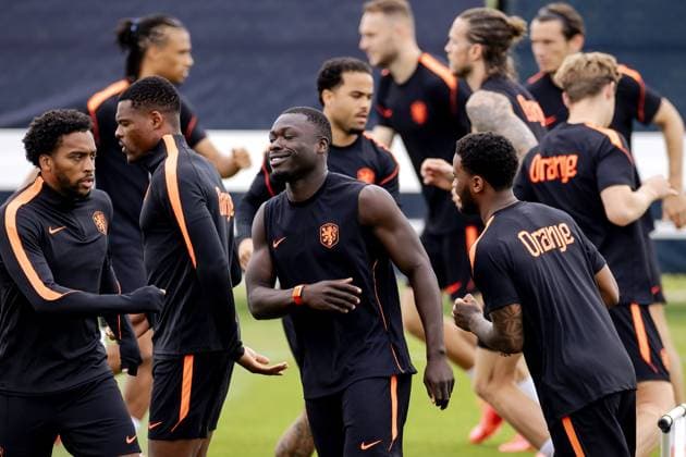 KANSAS CITY - Quinten Timber of the Netherlands and Brian Brobbey of the Netherlands during a training session of the Dutch national team, Nationalteam at the KC Current Training Facility, on June 24, 2026, in Kansas City. The Dutch team is preparing for the match against Tunisia during the FIFA World Cup, WM, Weltmeisterschaft, Fussball ROBIN VAN LONKHUIJSEN ANP xVIxANPxSportx xxANPxIVx 561857452 originalFilename: 561857452.jpg