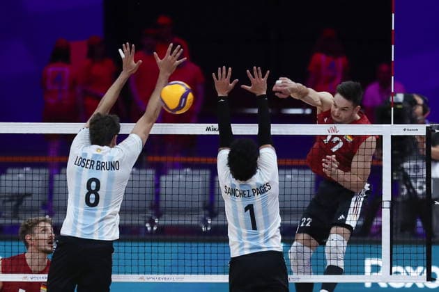 Gliwice 24.06.2026. Siatkowka Liga Narodow sezon 2026 faza grupowa mecz: Argentyna - Niemcy --- Volleyball VNL Nations League season 2026 group stage match: Argentina - Germany nz Brand Tobias, Loser Agustin, Sanchez Pages Matias Fot. Kacper Staniec NEWSPIX.PL --- newspix.pl 