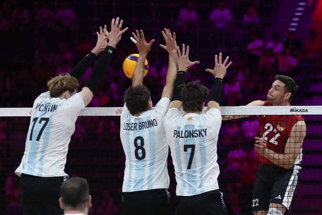 Gliwice 24.06.2026. Siatkowka Liga Narodow sezon 2026 faza grupowa mecz: Argentyna - Niemcy --- Volleyball VNL Nations League season 2026 group stage match: Argentina - Germany nz Brand Tobias, Vicentin Luciano, Loser Agustin, Palonsky Luciano Fot. Kacper Staniec NEWSPIX.PL --- newspix.pl 