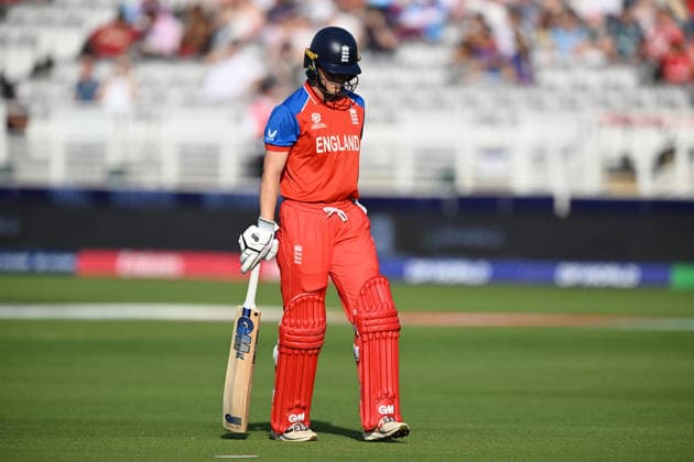 England Women Cricket v West Indies Women, ICC Women s T20 World Cup Wicket - Amy Jones of England looks dejected as she walks back to the pavilion after being dismissed by Chinelle Henry of West Indies during the ICC Women s T20 World Cup match between England Women Cricket and West Indies Women at Lord s Cricket Ground, St John s Wood, UK on 24 June 2026. St John s Wood Lord s Cricket Ground London UK Editorial use only , Copyright: xGrahamxHuntx PSI-24400-0019