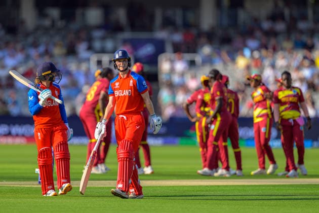 LONDON, ENGLAND JUNE 24 - Amy Jones of England looks dejected during after getting out during the ICC Women s T20 World Cup game between England Women and West Indies Women at Lord s Cricket Ground on June 24, 2026 in London , England . (Photo by Keeran Marquis Sports Press Photo)  Copyright: xKeeranxMarquis SPPx Sportspressphoto_SPR175340