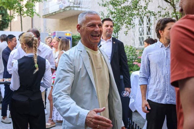 SOCCER - BL, RBS, jersey presentation SALZBURG,AUSTRIA,24.JUN.26 - SOCCER - ADMIRAL Bundesliga, Red Bull Salzburg, jersey presentation. Image shows ceo Stephan Reiter (RBS).  GEPAxpictures xMathiasxMandl
