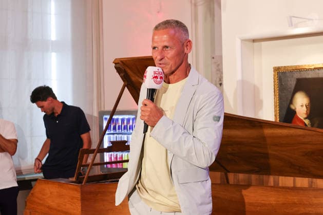 SOCCER - BL, RBS, jersey presentation SALZBURG,AUSTRIA,24.JUN.26 - SOCCER - ADMIRAL Bundesliga, Red Bull Salzburg, jersey presentation. Image shows ceo Stephan Reiter (RBS).  GEPAxpictures xMathiasxMandl